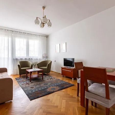 Wrzeszcz Standard By Bookinghost *