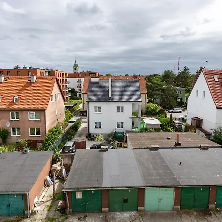 Wrzeszcz Standard By Bookinghost *