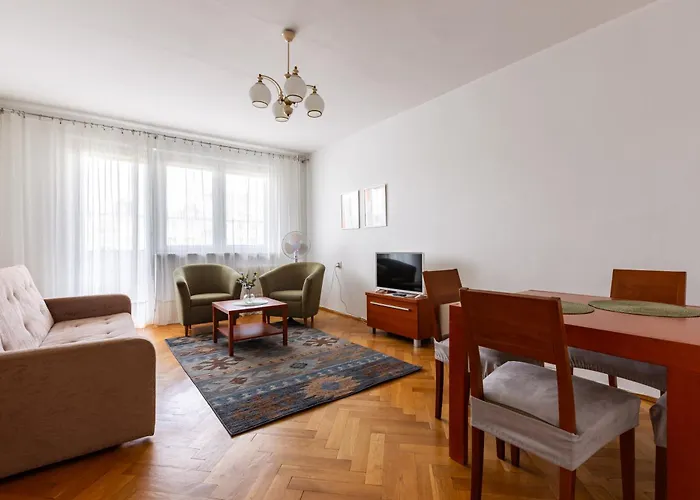 Wrzeszcz Standard By Bookinghost *