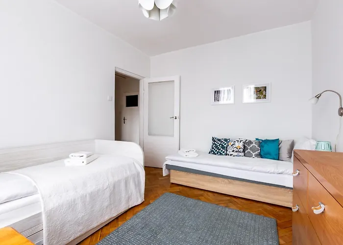 Wrzeszcz Standard By Bookinghost Daire *